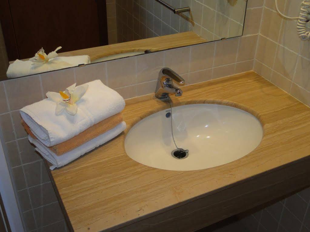 Apartamentos Villamor Dénia Eksteriør billede